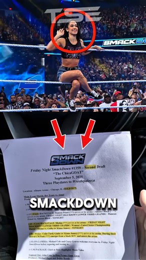 A Fan Found The Script For SmackDown TWO HOURS Before The Show...😨 #wwe