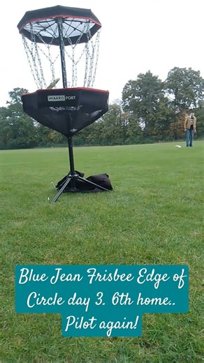 Edge of Circle day 3. 6th disc in.. Pilot again! #discgolf