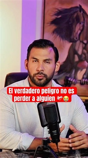 “El verdadero peligro no es perder a alguien… es perderte a ti.” #reflexion #pareja