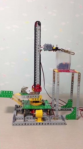 Science box- Cylindrical Coordinate Robot