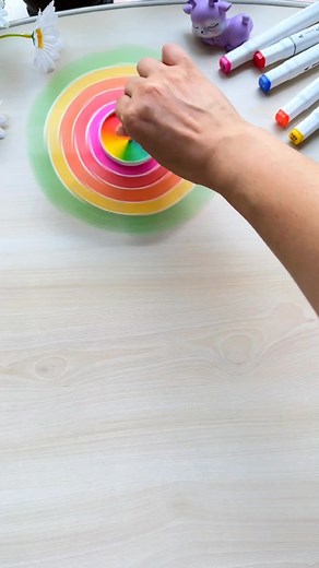 70K views · 1.2K reactions | "Paper Cup Spinning Top" Don't throw away the paper cups you've drank, paint them with colorful colors, and use them to make a fun Spinning tops. #Kindergarten #handmade, #wasteutilization, #parentchild #handicrafts, #educationaltoys #homemade #spinningtops paper craft | paper craft | Facebook