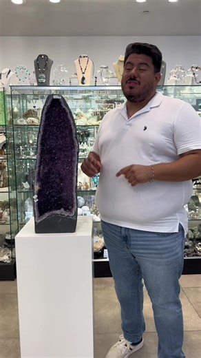 Amethyst has been valued for thousands of years — from ancient civilizations to European royalty and modern spiritual practices. 💜 Just a few facts breaking down why amethyst isn’t just a beautiful crystal, but a gemstone with deep cultural, historical, and mineralogical significance. Whether you’re into crystal collecting, gemstone history, minerals, learning about stones, or exploring amethyst for meditation, clarity, and focus, this is one of those crystals that bridges science, history, and