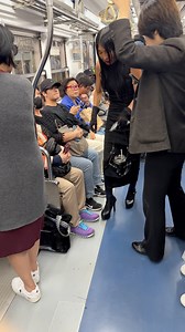 388K views · 1.5K reactions | Many can be seen on the train in Japan #funnyvideo  Kaku #kaku #visitjapan #japan #japanphoto #japanlife #japantravel #beautifuljapan #explorejapan #japanvacation #japanphotography #streetphotography #japantrip #日本 #osaka | Routine of Japan | Facebook