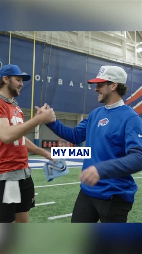 Buffalo Bills on Instagram: "A wholesome moment between Josh and Ernie. 🥹 @joshallenqb | @ernieclement28 | @bluejays"