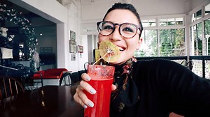 496K views · 3.8K reactions | Trying to get bae's attention? These easy selfie tips should do the trick! #PhotoFaceOff | HISTORY | Facebook