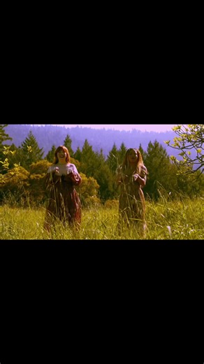 We shouldn't try finding truth inside a lie....... #annawise #arrogant #chanelstone #jazz 🫶🌹🧚‍♀️🧚🏽‍♀️🪩🌲🪺