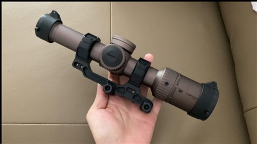 地球online试用一下剃刀2瞄准镜Vortex RAZOR