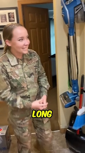 Surprise Homecoming Leaves Mom in Shock and Tears! 😰❤.mp4 | Coming Home