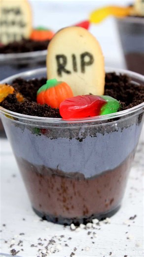 HALLOWEEN DIRT CUPS You will love this easy Halloween Dirt Cups recipe! The Oreo, pudding, and cream cheese layers make these taste BEYOND amazing! ✨Comment ‘HALLOWEEN’ and we will send you the details! #halloweendirtcups #halloweentreat #halloweendesserts #halloween #dirtcups https://prettyprovidence.com/halloween-dirt-cups/ | Pretty Providence