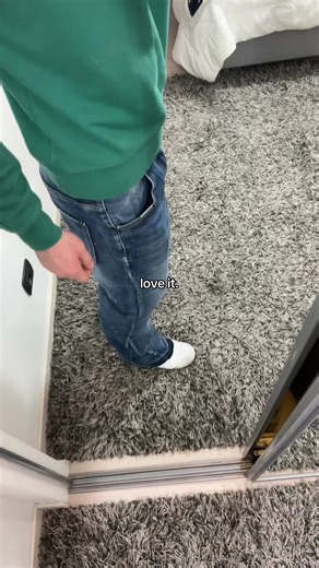 Taglia S e flared jeans: il look perfetto!