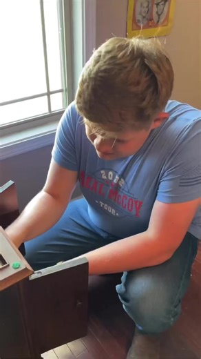 Y’all go stream Gettin Lucky in Kentucky! Who thinks this is real Country Music? #fyp #foryou #country #country music #alexmiller #fun#stream #streaming #reel #reels #stream #streaming #kentucky #lucky #retro #cowboy #western #cowboyhat #GettinLuckyInKentucky | Alex Miller Music