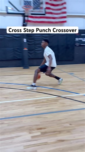 Cross Step Punch Crossover #basketball #train #elite