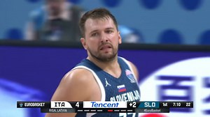 Fenomeno Doncic, 42 punti! Gli highlights di Italia-Slovenia 77-84