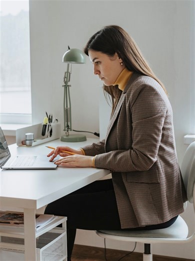 7 Desk Exercises to Keep You Fit at office