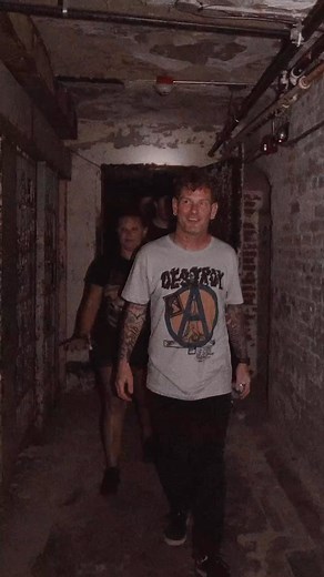 2.5K views · 292 reactions | What an honor it was to scare Corey Taylor during @inkcarcerationfestival! Thank you again for coming through! well well well, how the turn tables.. @coreytaylor  #ink23 : @that_cy_guy #coreytaylor #slipknot #bloodprison #inkcarceration | Blood Prison | Facebook