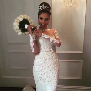 Bride goals- so beautiful! | Pink Boutique