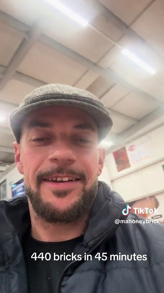 440 Bricks in 45 Minutes Competition - Super Trowel Finals