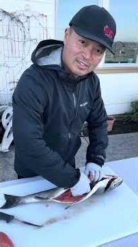 Let’s clean our salmon together!