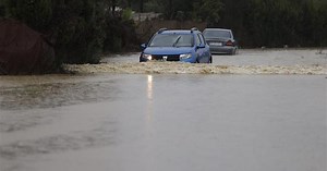 Los efectos de la DANA se dejan notar en Sevilla: inundaciones en Brenes y averías por la caída de un rayo