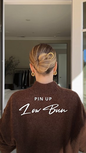 279K views · 330 reactions | The Pin Up Bun 癩 Gather your hair into...