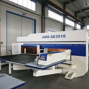 [Hot Item] Metal Sheet CNC Punch Machine with Tools