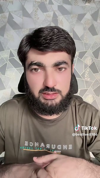 Live Girl Streaming on TikTok: Join Us Now!