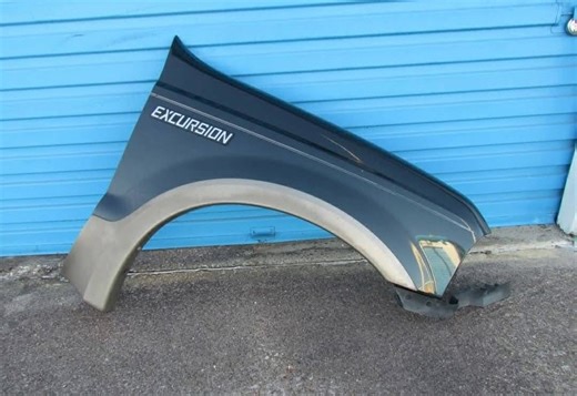 Granby Mountain Truck Store | 2000-2005 Ford Excursion Front Fender Dark Satin Green Metallic FU Color code; FU PRICE $450 #OEMPARTS #RETROTRUCKPARTSANDACCESSORIES... | Instagram