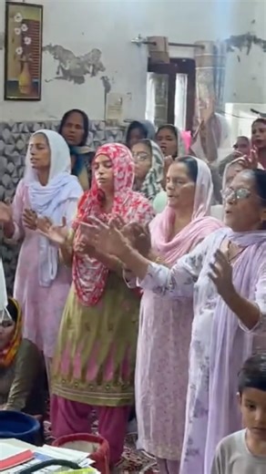 Yeshu Mere Sath Hai 🙌🏻✝️ #worship #worshipsong #masihsong #christiansong #shorts #shortsfeed