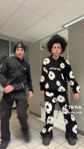 2024 TikTok Dance Trends: Mi Pan Su Su Sum Routine