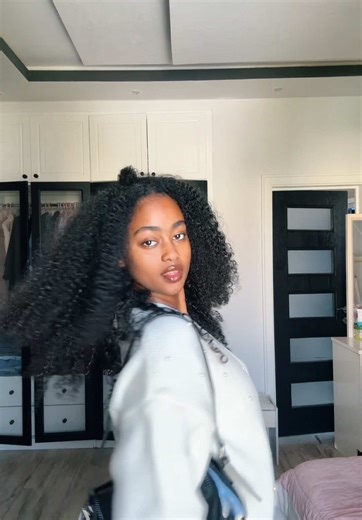 Minimal Makeup Product for Effortless Beauty