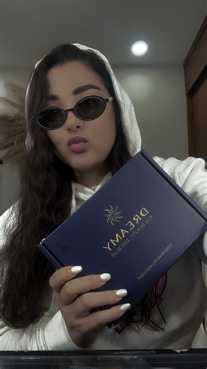 Aleju Lash Studio on Instagram: "Unboxing + resultado final 🤍 Whispy volumen con Dreamy Eyelash ✨ ¿Te gusta este efecto? 👀 código:Aleju30 #DreamyEyelash #WhispyVolume #LashArtist @dreamyeyelashworld @cherry_dreamyeyelash1"