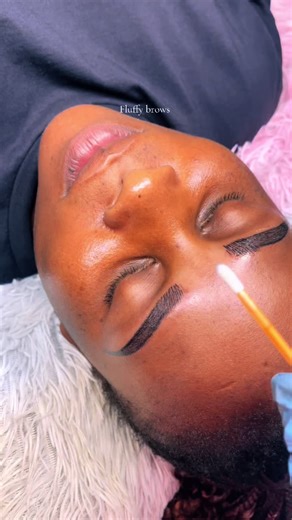 Fluffy Brows: The Ultimate Microblading Guide