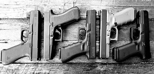 All 5 generations of Glock 17 in one pic