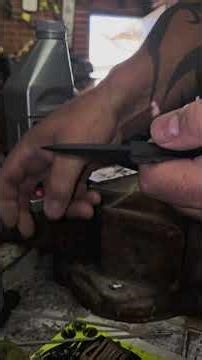 Kizer Whiskey Jack CPM 10v, Cutting Through a 3.2mm welding rod! #knifecommunity #knifetest