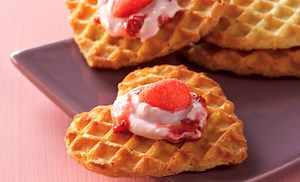 Coeur de gaufres aux 2 fraises - Recettes - Elle à Table