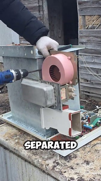 Disassembly of Soviet Microwave for Scrap Metal: Electronics SP23 ZIL
