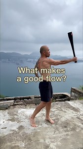 Victor Rowse on Instagram: "What makes a good flow? Sharing some thoughts and useful #clubbell combinations to develop your skills 😀 #clubtraining #clubbells #clubswinger #swingheavy #gada #steelclubs #fitnessmotivation #strengthtraining #strengthandconditioning #coretraining #mobility #core #abs #flow #wellness"