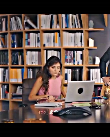 108K views · 3.8K reactions | Baby I need to know 掠 @handemiyy @thebursin . . Edit by @eda_yildiz_india #handemiyy #handeerçel #kerembursin #romance #love #sençalkaşımı #fashion #edits #eda #edaserkan #edayildizstyle #türkiye #turkishseries #trendingreels #trendingsongs #trending | Hande erçel. Fanpage | Facebook