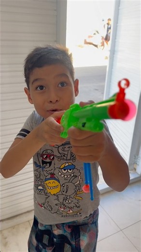 O amigos da Beatriz ganhou um brinquedo novo 🤣
