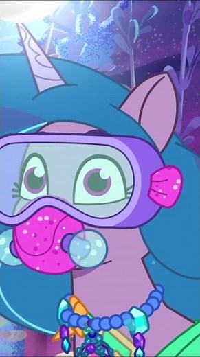 Izzy Meets a Seapony🧜‍♀️ SPECIAL EPISODE! My Little Pony: Tell Your Tale #shorts #mlp #cartoon #pony