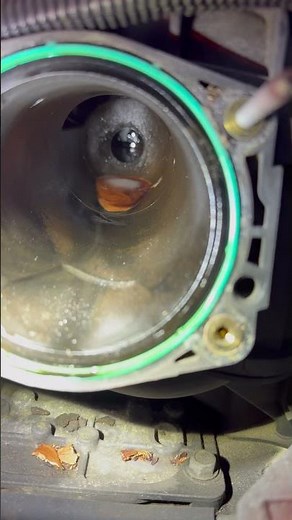 2010 Silverado Has Oil Sitting Behind the Throttle Body - Is This Normal? #diyrepair #silverado