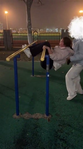 College Sports Fails: Stiff Waist, Weak Legs, and Buttocks Stuck - Watch the Epic Collapse