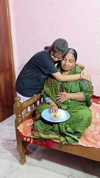 Grandma, why did Mom serve you rice with curry today?😔