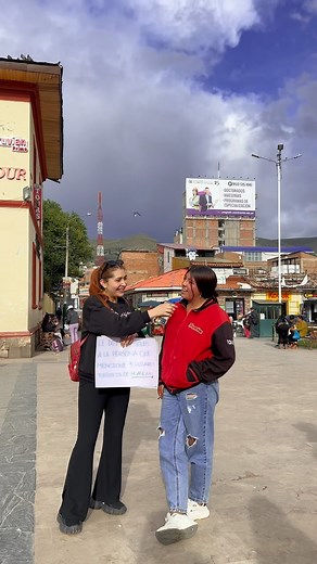 Lugares Turísticos #huancayo - Si haces lo que dice el letrero 🎄🥳🪅🎄🪅🥳#fypシ #perú #lugaresturisticos #lugaresturisticoshuancayo #premiandoamisseguidores #dinamicasdivertidas #dinamicassociales #regalandosonrisas #fypシ #humor #turismo | Hia Rodríguez