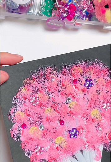 簡単アートで作る美しい桜のポンポン