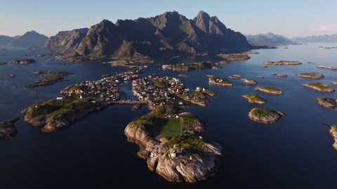 Norway 4K: Relaxing cinematic fjords and mountain landscapes