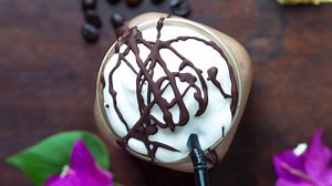 Healthier Starbucks Copycat Java Chip Frappuccino! FULL RECIPE: http://leelalicious.com/javachip | LeelaLicious