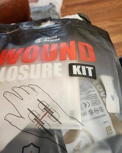 Easy wound closure with Zip Stitches! 💡 Adjustable tension, strong adhesive, and portable design make it a must-have for quick, convenient first aid. 💥 | Rhino Rescue