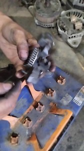 366K views · 6.6K reactions | ic regulator ng Isuzu 4hf1 24volt! Sa mga nagtatanong sikin kung paano mag testing ng ic regulator ito na po request nyo.! Sa sunod upload ko ibang klase na naman ng ic ang testingin ko.. kunting idea lang po ito sa mga baguhan na gustong matuto! #josephautoelectrical | Joseph Auto Electrical | Facebook