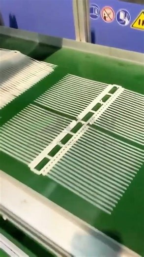 This is how thousands of cable ties are made in seconds! 😱🏗️